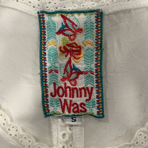 Johnny Was white embroidered/cut out tunic top size small - Picture 6 of 7